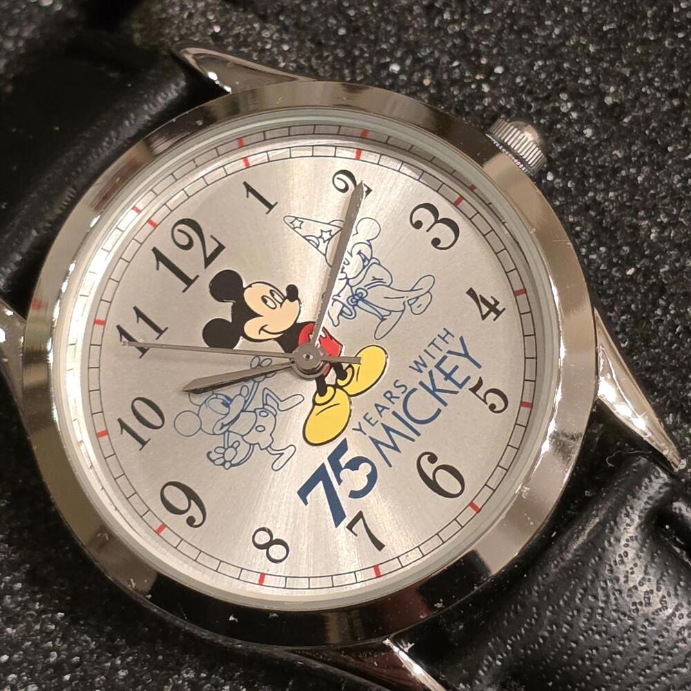 2002 Vintage Avon Disney Mickey Mouse  Watch New In Tin Box-Stainless Back - Picture 7 of 7